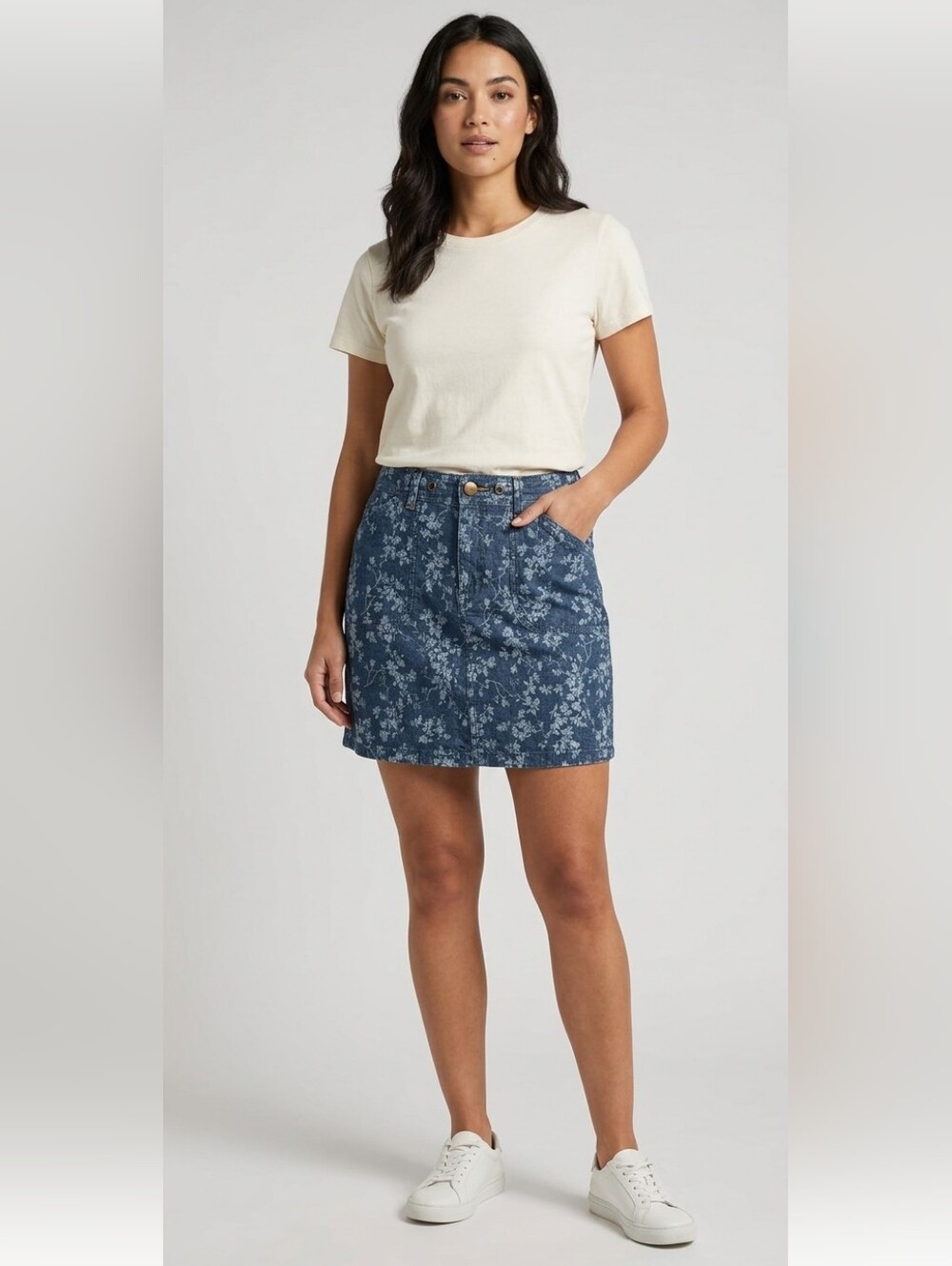 White Stag Women's Indigo Floral Skort Size 8